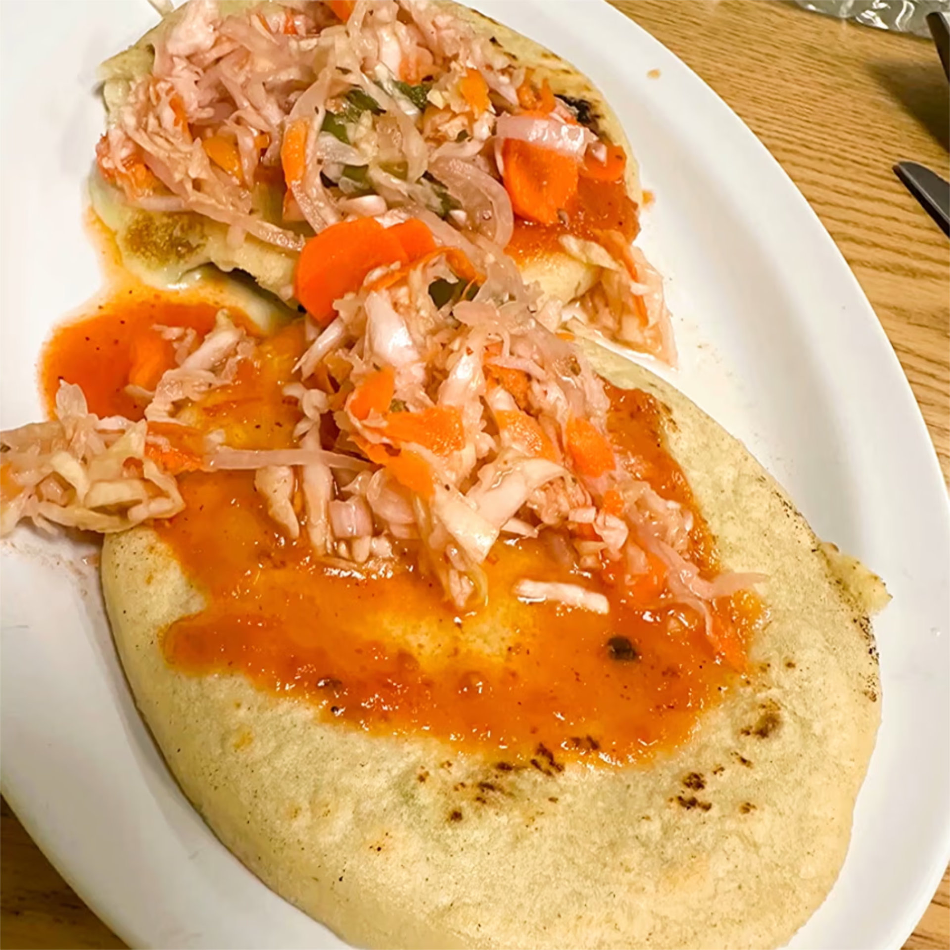 Pupusa de Jalapeño, Queso y Serrano